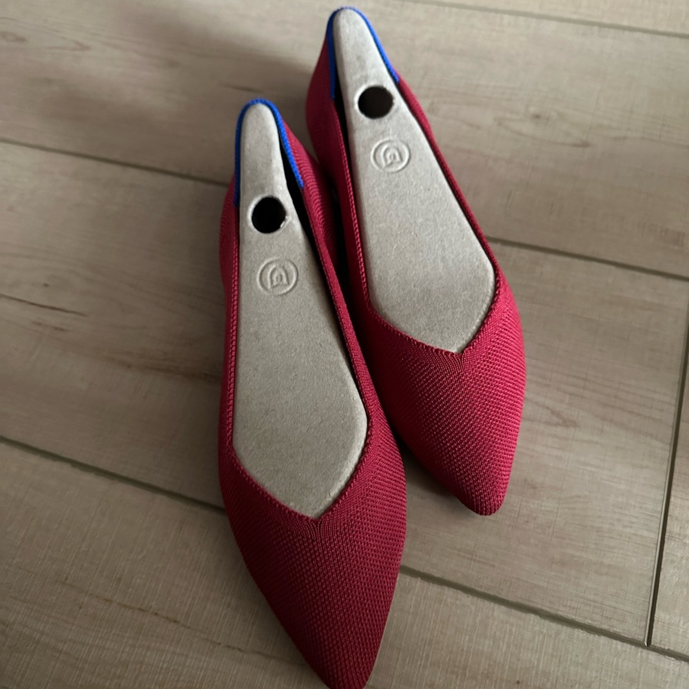 Rothy’s Point Red GREAT CONDITION!!